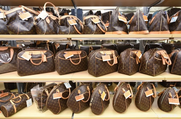 Japan: The Ultimate Destination for Luxury Second-Hand Bags