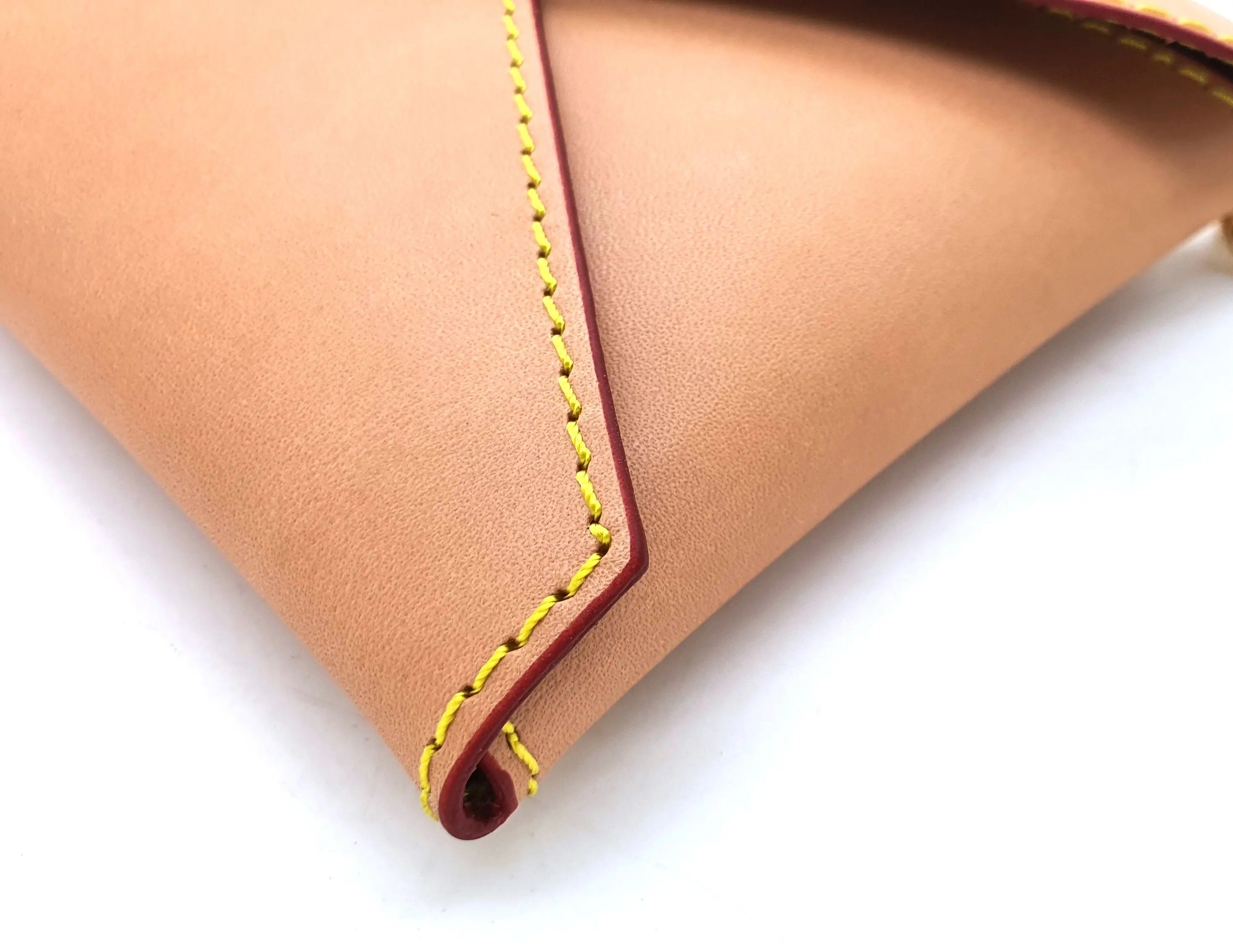 HONEY VACHETTA LEATHER MEDIUM SIZE ENVELOPE CLUTCH dressupyourpurse