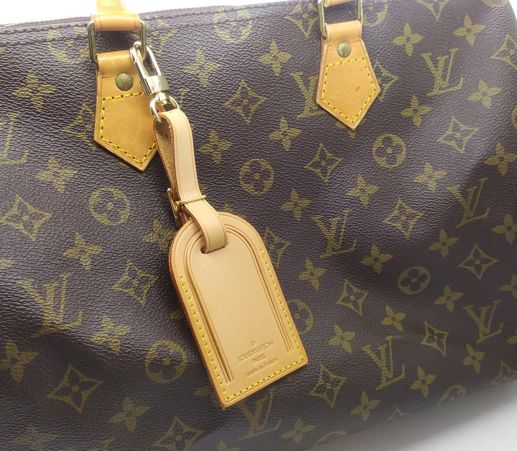 How to put the LV Luggage Tag onto your LV Speedy 30~!!! 